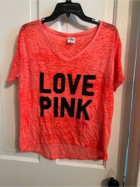 PINK Victoria's Secret Neon Coral 'LOVE PINK' V-Neck Tee